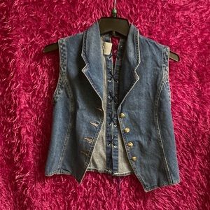 Nuovo Jean vest size small vintage denim